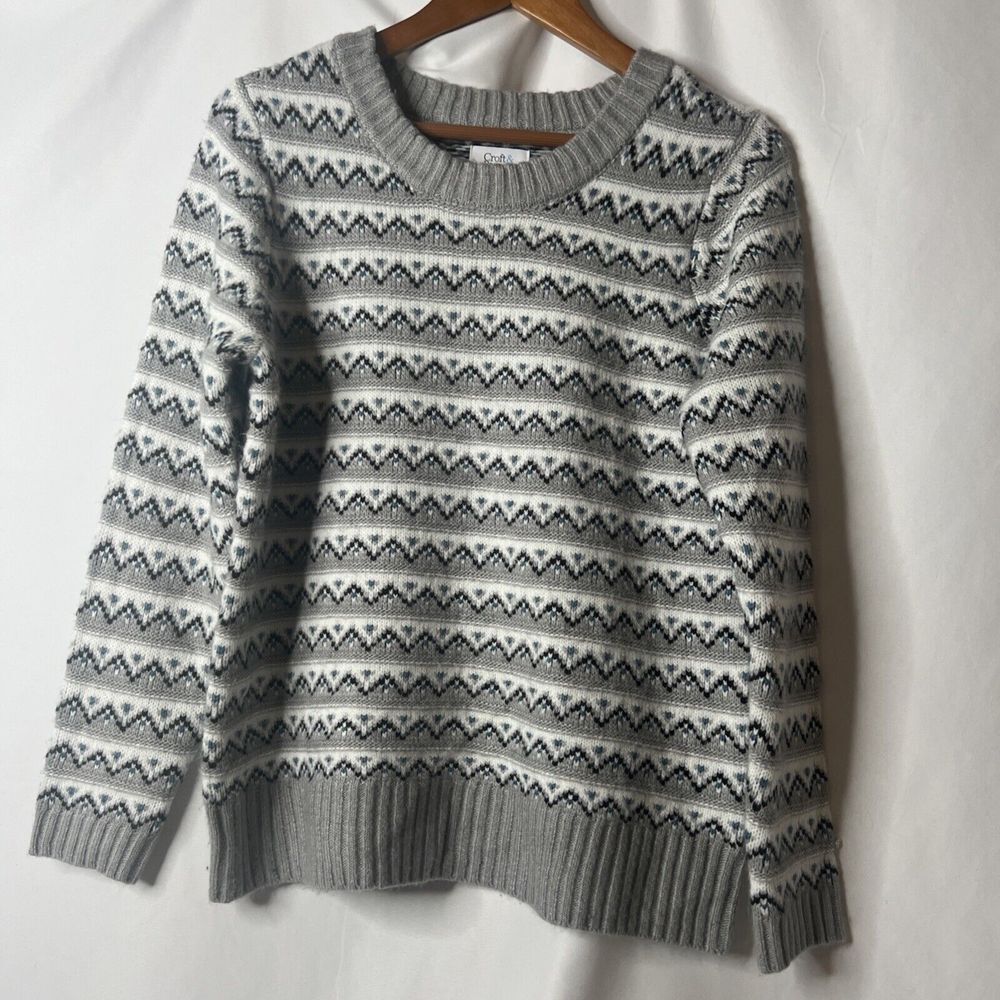 Croft And Barrow Women's Sweater Gray Blue Black White Crew Neck Medium